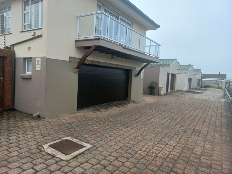 4 Bedroom Property for Sale in Gonubie Eastern Cape